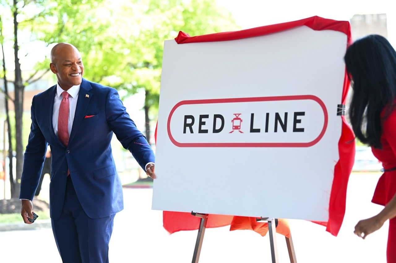 Gobernador de Maryland revela el nuevo medio de transporte en Baltimore con Red Line