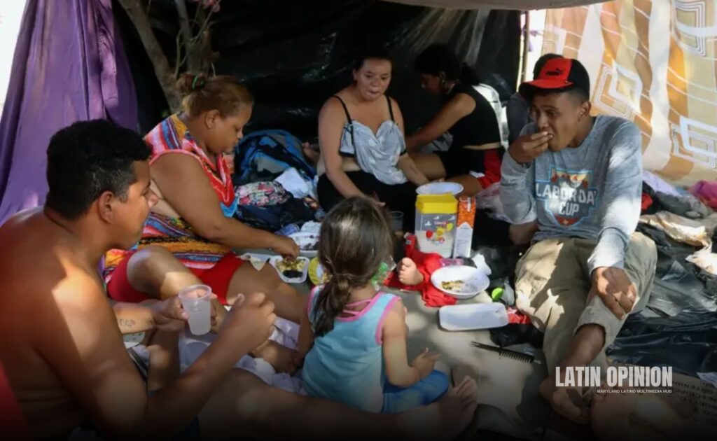 ONG llevan alimentos a caravana migrante en México