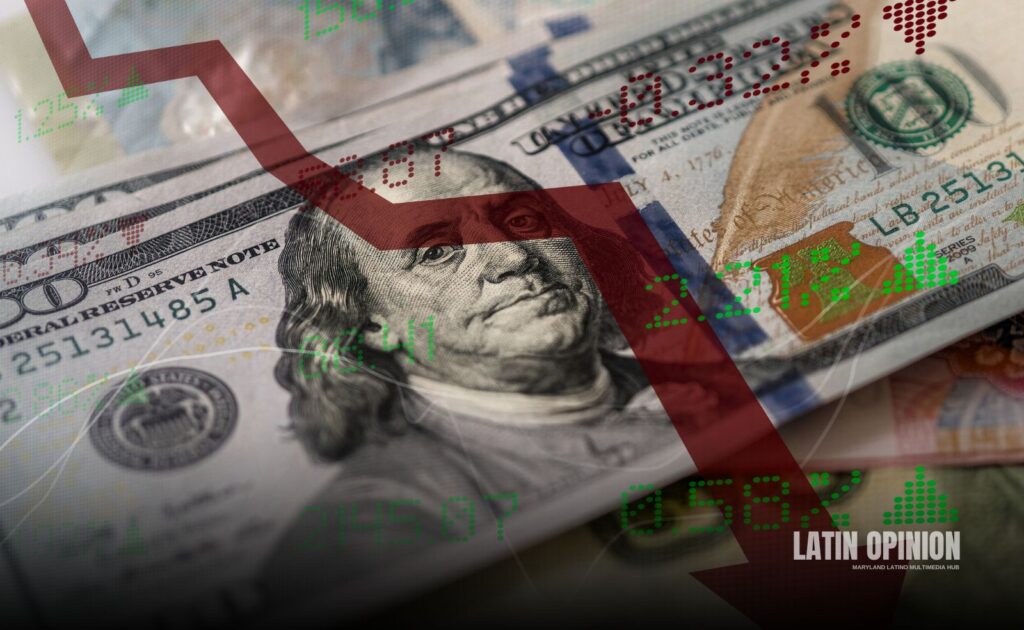 Dólar cae y acciones estables