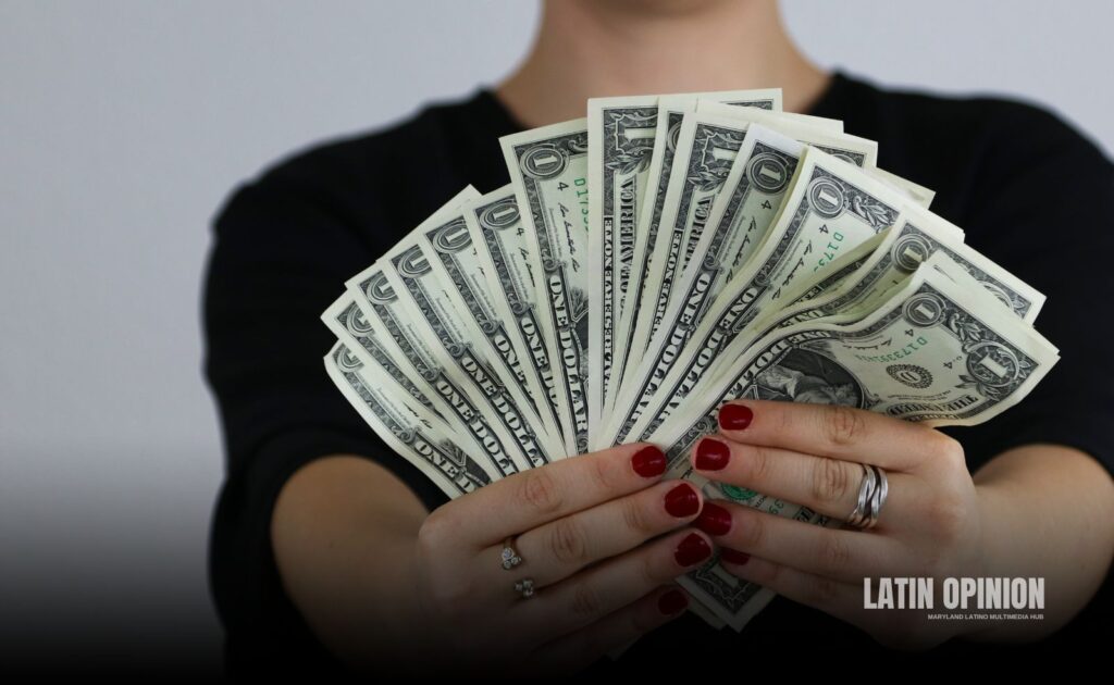 recompensa de $2.000