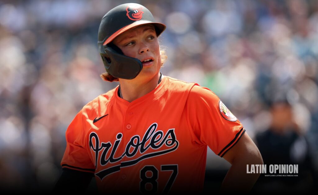 Holliday pega grand slam y Orioles vencen 7-2 a Mariners grand slam