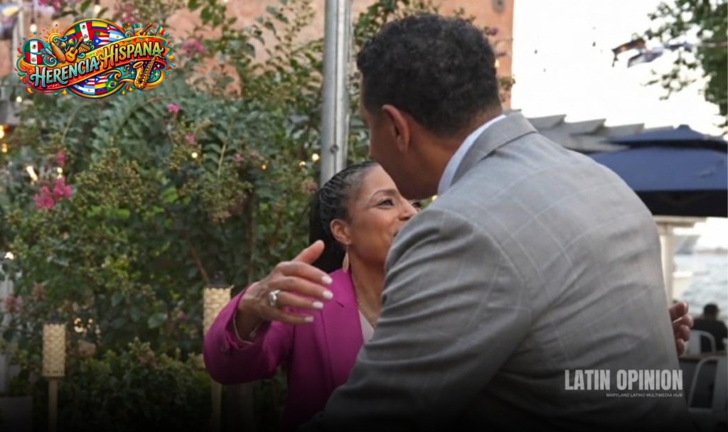 U.S. Senator Angela Alsobrooks y el Fiscal de la ciudad de Baltimore Iván J. Bates