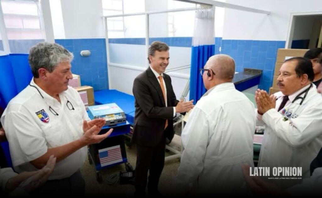 Project C.U.R.E. entrega insumos y equipos al Hospital Vargas de Caracas Project C.U.R.E.