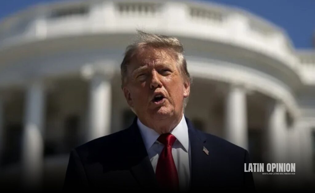 Bloquean multas de Trump a inmigrantes por no salir del país Trump